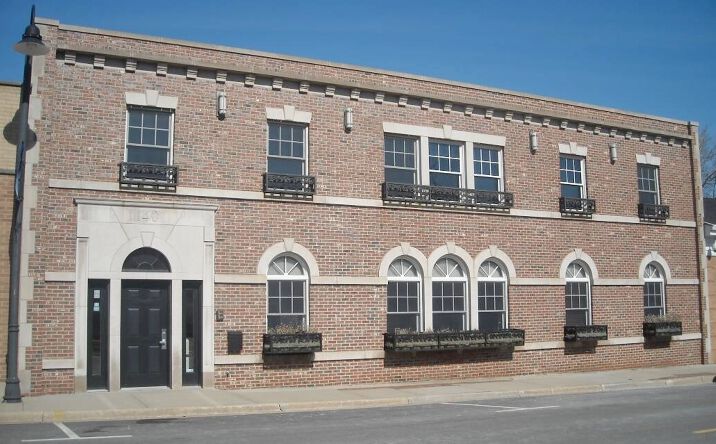 Pictures of Office property located at 140 Burlington Avenue, Clarendon Hills, IL 60514 for lease - image #1