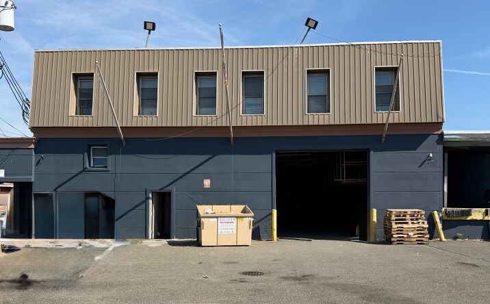 Pictures of Industrial property located at 118 Allen Blvd, Farmingdale, NY 11735 for lease - image #1