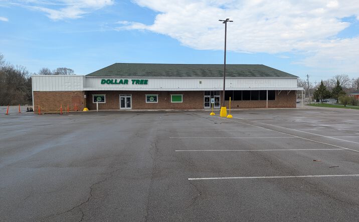 Pictures of Retail property located at 408 W MAUMEE ST, ADRIAN, MI 49221 for lease - image #1