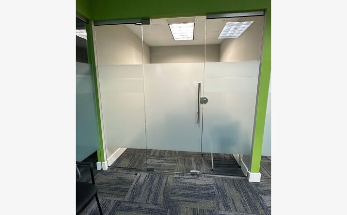 Pictures of Office property located at 1400 Centre Parkway, East Point, GA 30344 for lease - image #1
