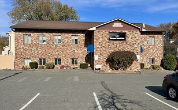 Pictures of Office property located at 41 Main St - Unit B1, Northampton, MA 01062 for lease - image #1