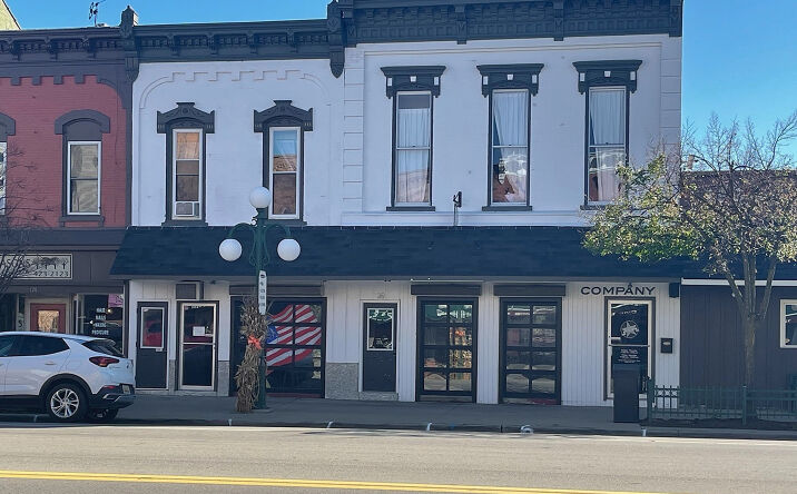 Pictures of Retail, Restaurant property located at 124-128 W Chicago Blvd, Tecumseh, MI 49286 for lease - image #1