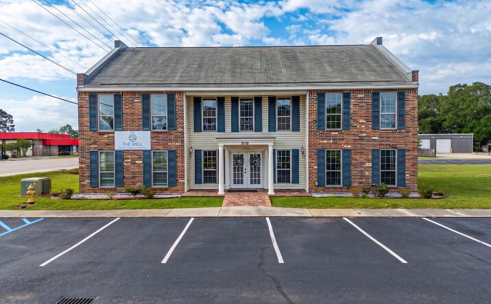 Pictures of Office property located at 3110 W PINHOOK RD, LAFAYETTE, LA 70508 for lease - image #1
