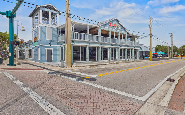 Pictures of Restaurant property located at 2019 NE Jensen Beach Blvd, Jensen Beach, FL 34957 for lease - image #1