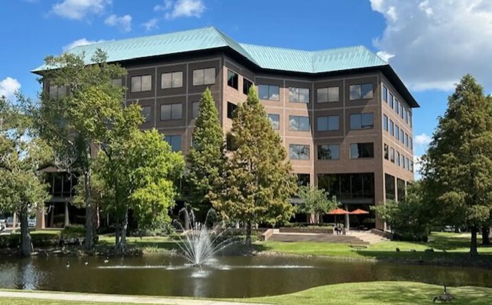 Pictures of Office, Special Purpose property located at 8555 United Plaza Boulevard, Baton Rouge, LA 70809 for lease - image #1