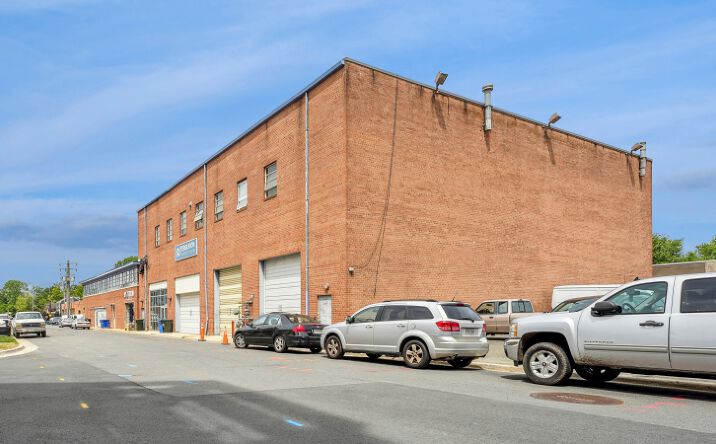 Pictures of Industrial property located at 410 CALVERT AVE, ALEXANDRIA, VA 22301 for lease - image #1