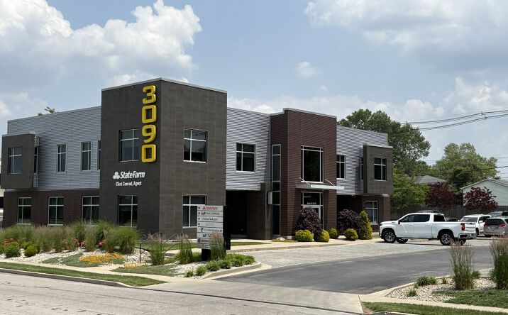 Pictures of Office property located at 3090 HARRODSBURG RD, LEXINGTON, KY 40503-2898 for lease - image #1