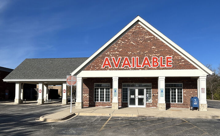 Pictures of Retail property located at 20 East Dundee Road, Buffalo Grove, IL 60089 for lease - image #1