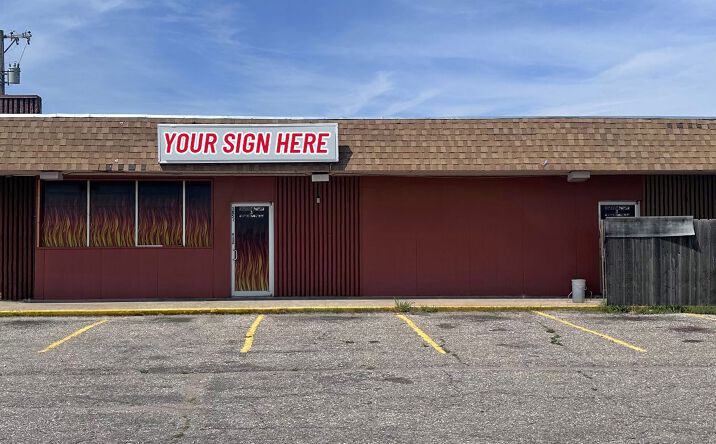 Pictures of Restaurant property located at 3851 S. Seneca, Wichita, KS 67217 for lease - image #1