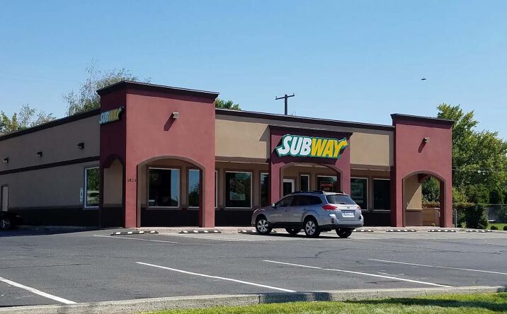 Pictures of Restaurant property located at 1824 George Washington Way, Richland, WA 99354 for lease - image #1