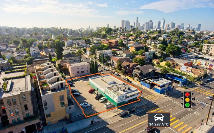 Pictures of Retail property located at 900 N Alvarado St, Los Angeles, CA 90026 for lease - image #1