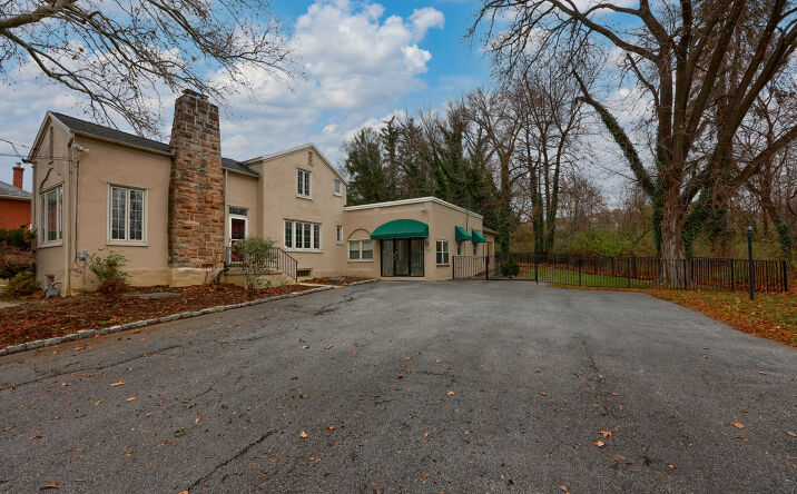 Pictures of Retail, Office property located at 1755 Lincoln Hwy E, Lancaster, PA 17602 for lease - image #1