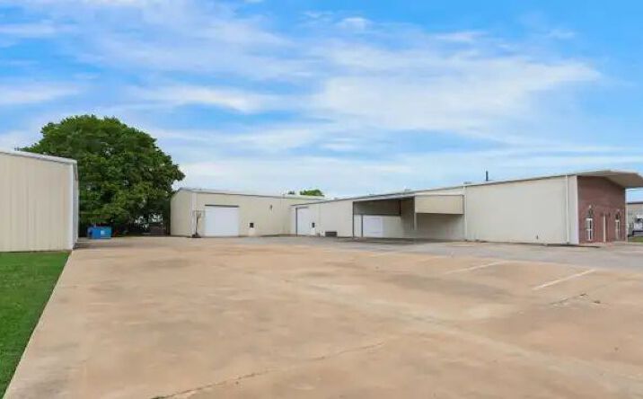 Pictures of Industrial property located at 107 Jersey Dr, Youngsville, LA 70592 for lease - image #1
