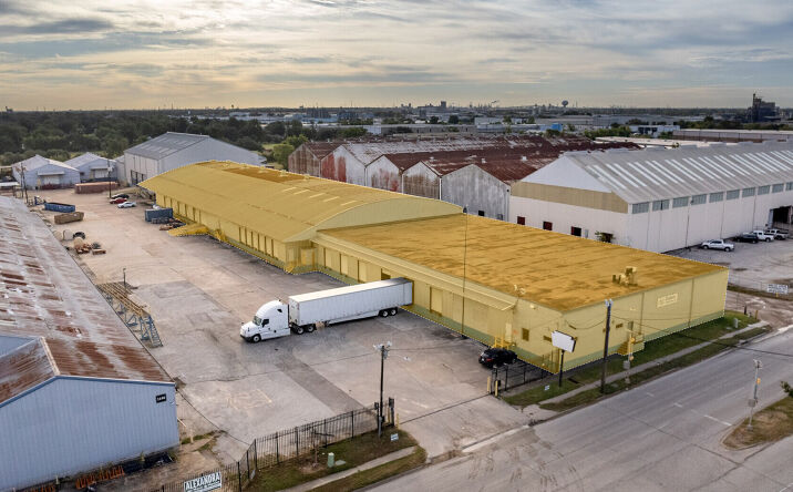 Pictures of Industrial property located at 1120 Lockwood Dr, Houston, TX 77020 for lease - image #1