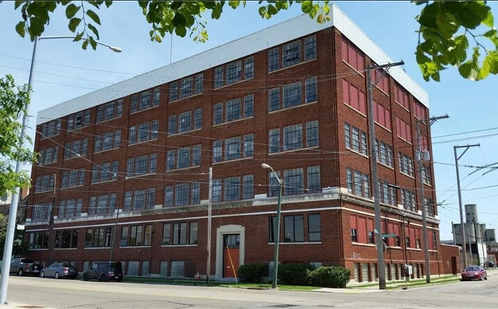 Pictures of Retail, Office, Industrial property located at 804 E Monument Ave, Dayton, OH 45402 for lease - image #1