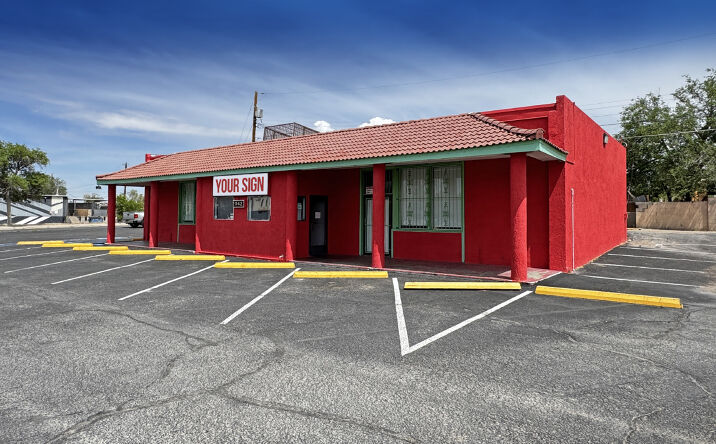 Pictures of Retail property located at 2842 CARLISLE BLVD NE, ALBUQUERQUE, NM 87110 for lease - image #1