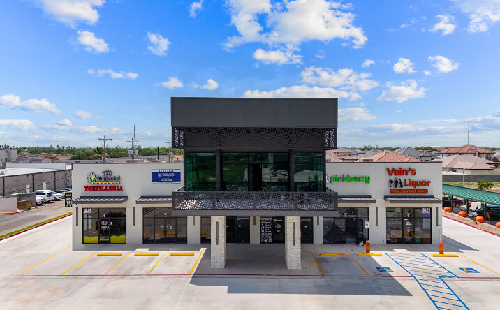 Pictures of Retail property located at 1821 S McColl Road, Edinburg, TX 78539 for lease - image #1