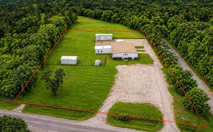 Pictures of Industrial property located at 516 Farm to Market Road 3083, Conroe, TX 77301 for lease - image #1