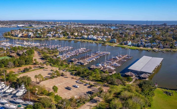 Pictures of Office property located at 1500 Marina Bay Dr., Suite 1441, Clear Lake Shores, TX 77565 for lease - image #1