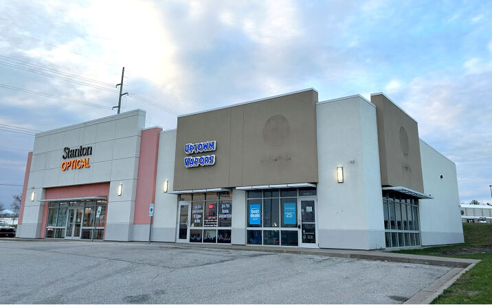 Pictures of Retail property located at 3901 N. Brady St., Davenport, IA 52806 for lease - image #1