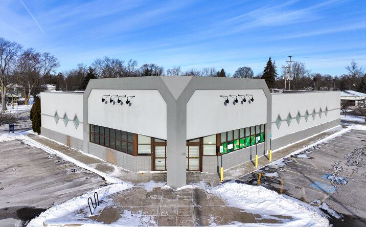 Pictures of Retail property located at 117 N Mission St, Mount Pleasant, MI 48858 for lease - image #1