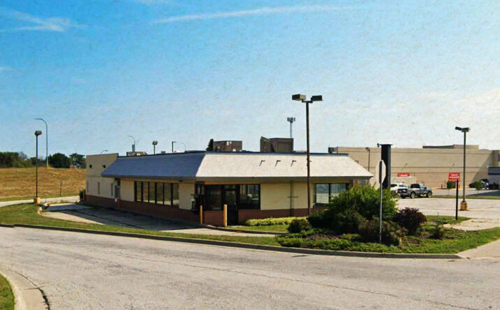 Pictures of Retail, Restaurant, Special Purpose property located at 915 West US Highway 30, Carroll, IA 51401 for lease - image #1