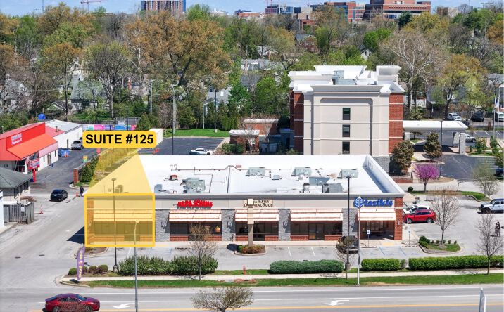 Pictures of Restaurant property located at 125 Southland Drive, Lexington, KY 40503 for lease - image #1