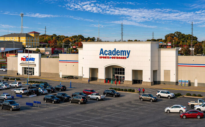 Pictures of Retail, Office, Restaurant property located at 105-189 Cox Creek Parkway S, Florence, AL 35630 for lease - image #1