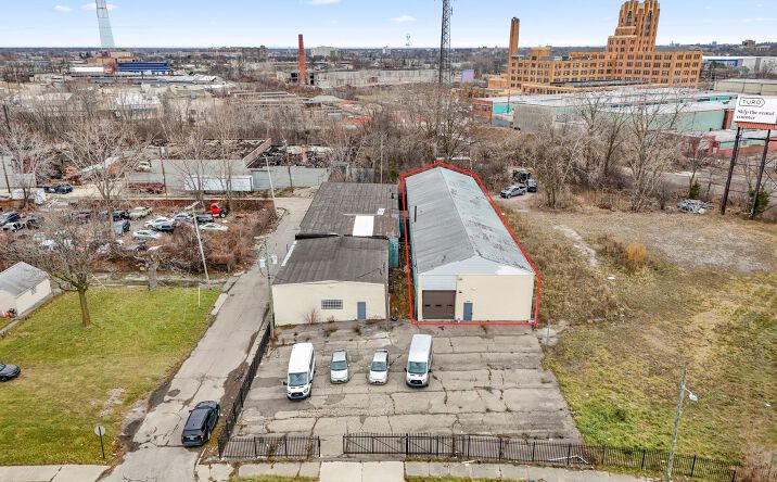 Pictures of Industrial property located at 15331 Idaho Avenue, Detroit, MI 48238 for lease - image #1