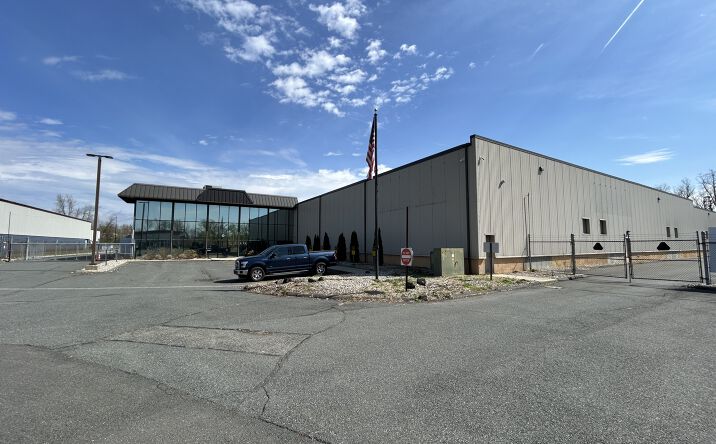 Pictures of Industrial property located at 151 CAPITAL DR, WEST SPRINGFIELD, MA 01089 for lease - image #1