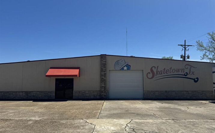 Pictures of Retail, Industrial, Special Purpose property located at 2650 HWY 12, VIDOR, TX 77662 for lease - image #1