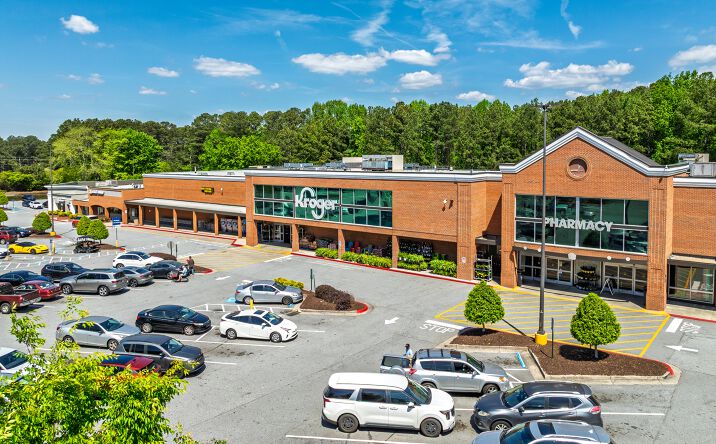 Pictures of Retail property located at 2090 Dunwoody Club Drive, Sandy Springs, GA 30350 for lease - image #1