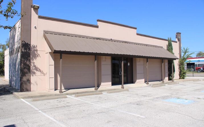 Pictures of Retail, Office, Special Purpose property located at 1619 Martin Luther King Junior Boulevard, Dallas, TX 75215 for lease - image #1