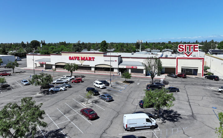 Pictures of Retail property located at 4041 East Ashlan Avenue, Fresno, CA 93726 for lease - image #1