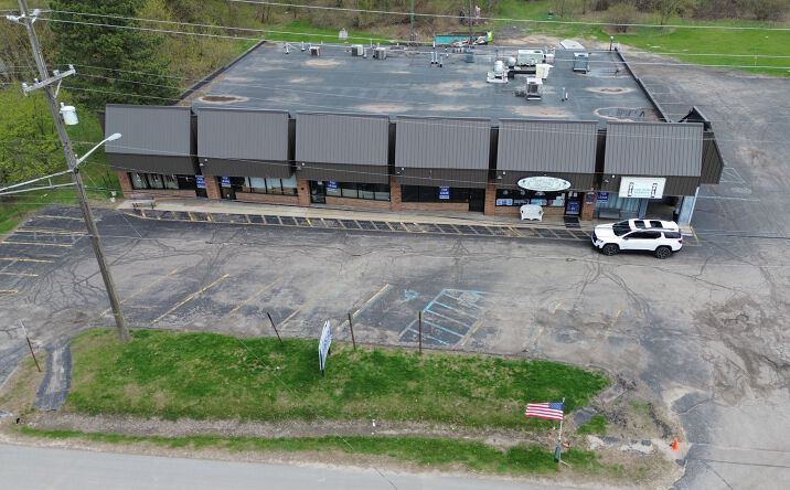 Pictures of Retail property located at 1575-1605 South Ortonville Road, Ortonville, MI 48462-8819 for lease - image #1