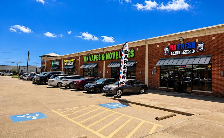 Pictures of Retail, Office, Special Purpose property located at 11637 Harry Hines Boulevard, Dallas, TX 75229 for lease - image #1