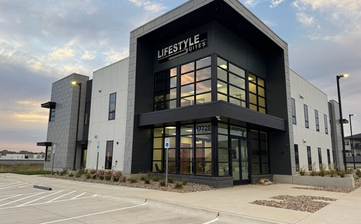 Pictures of Retail, Office property located at 17728 Oakmont Drive, Omaha, NE 68136 for lease - image #1