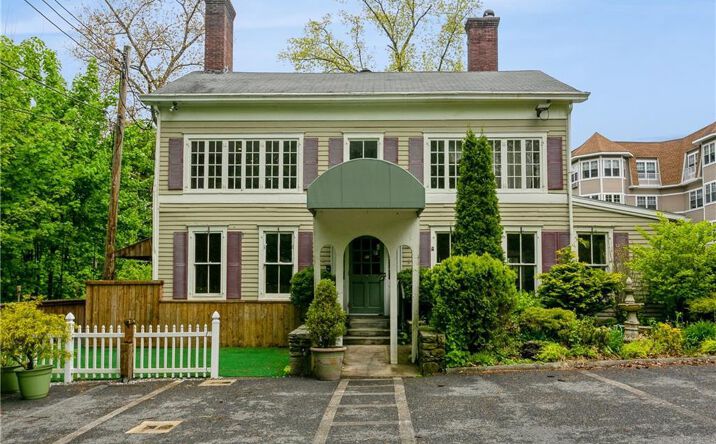 Pictures of Restaurant property located at 234 N Bedford Road, Mount Kisco, NY 10549 for lease - image #1