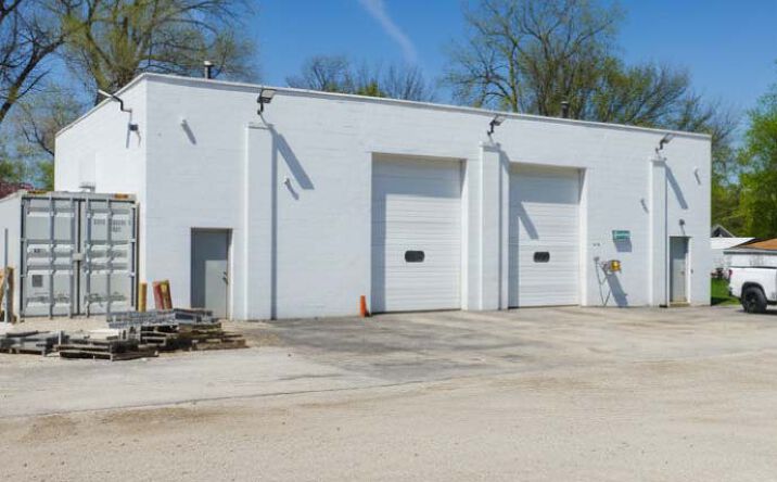 Pictures of Industrial property located at 1419 5th Ave, Aurora, IL 60504 for lease - image #1