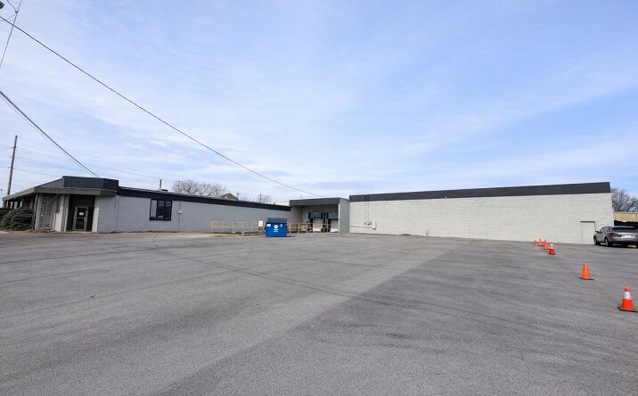 Pictures of Industrial property located at 513 31st Ave, Rock Island, IL 61201 for lease - image #1