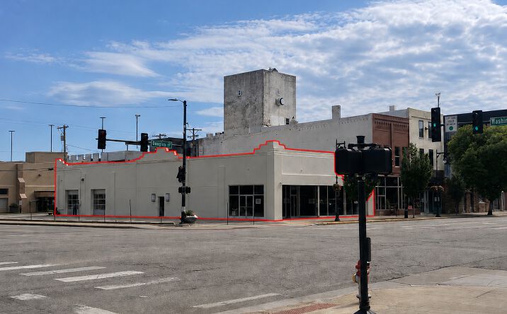 Pictures of Retail, Office property located at 921 East Douglas Avenue, Wichita, KS 67202 for lease - image #1