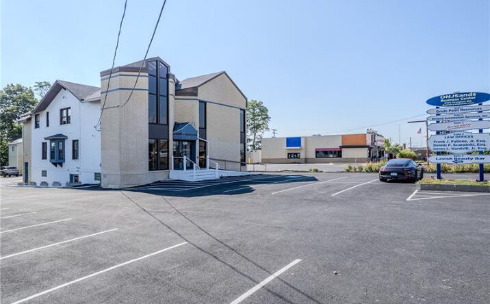 Pictures of Retail, Office property located at 2120 Freeport Rd, New Kensington, PA 15068 for lease - image #1