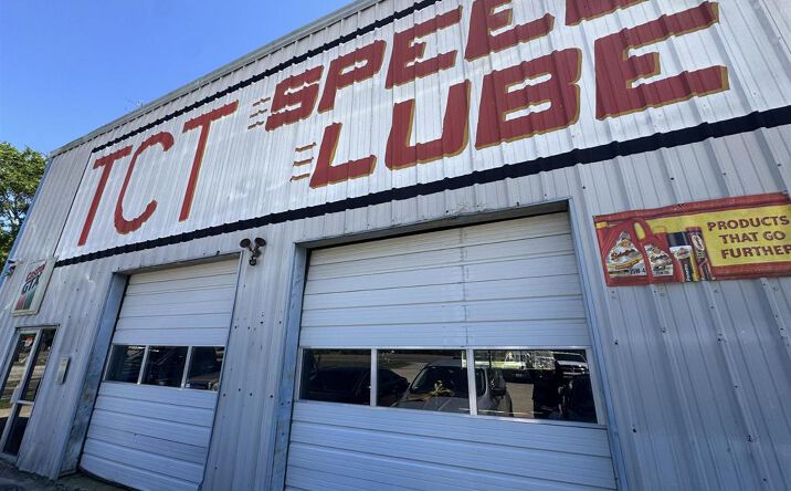 Pictures of Special Purpose property located at 2740 Texas 12, Vidor, TX 77662 for lease - image #1