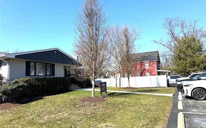 Pictures of Retail property located at 3122 Carson Ave, Murrysville, PA 15668 for lease - image #1