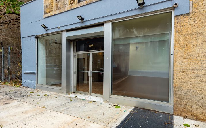 Pictures of Retail, Restaurant property located at 301 West 151st Street, Harlem, NY 10039 for lease - image #1