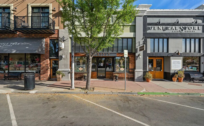 Pictures of Retail property located at 839 12th St, Paso Robles, CA 93446 for lease - image #1