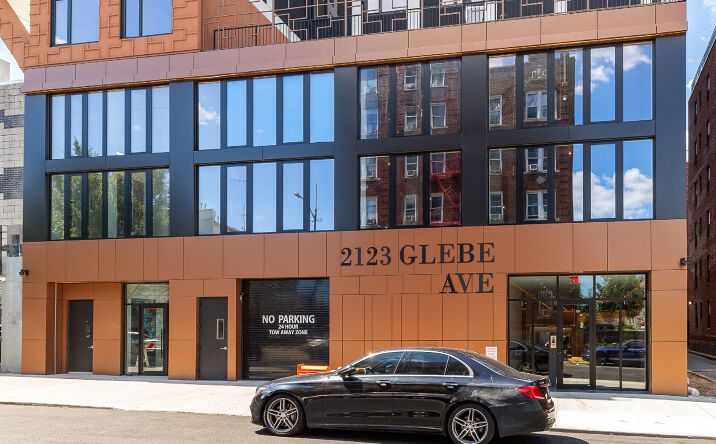Pictures of Retail property located at 2121 Glebe Avenue, Bronx, NY 10462 for lease - image #1