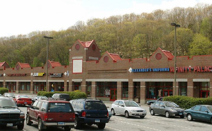 Pictures of Retail property located at 77 Salem Turnpike, Norwich, CT 06360 for lease - image #1