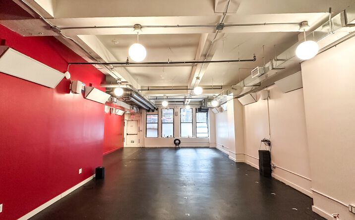 Pictures of Retail property located at 54 West 39th Street, New York City, NY 10036 for lease - image #1