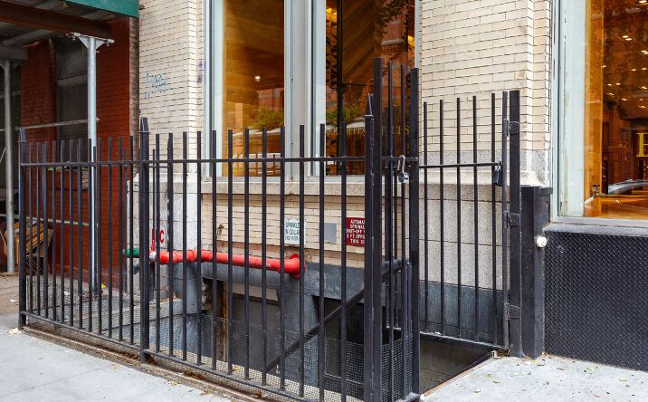 Pictures of Retail property located at 95 Vandam Street, New York City, NY 10013 for lease - image #1